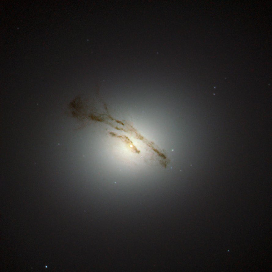 Messier 84 